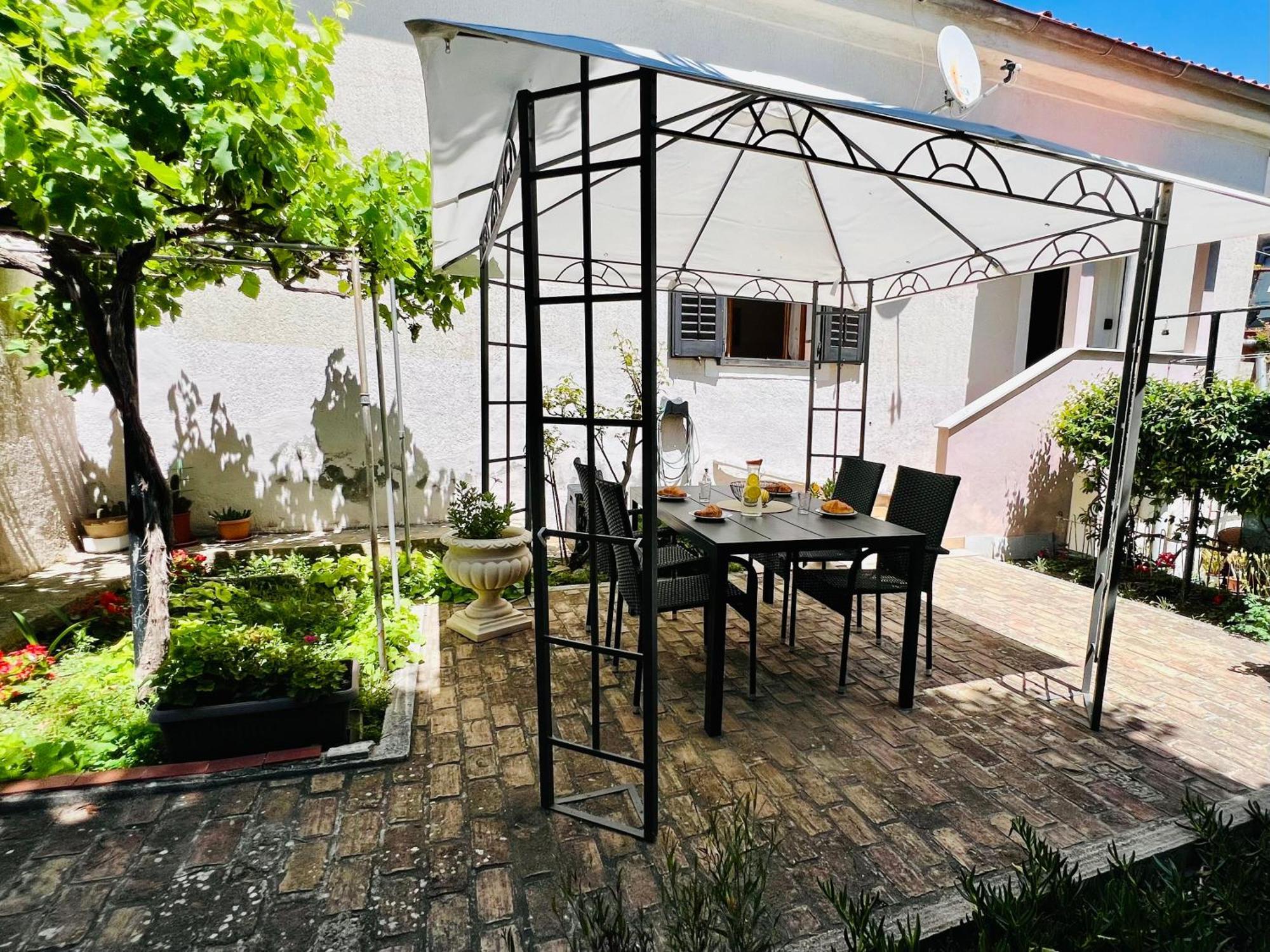 V&V Apartment PUY מראה חיצוני תמונה